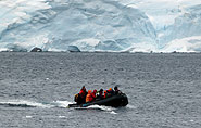 Antarktis arctic-travels.com, Schlauchbootausflug
